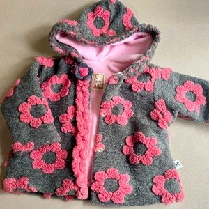 3/6 month baby girl coat, like new condition